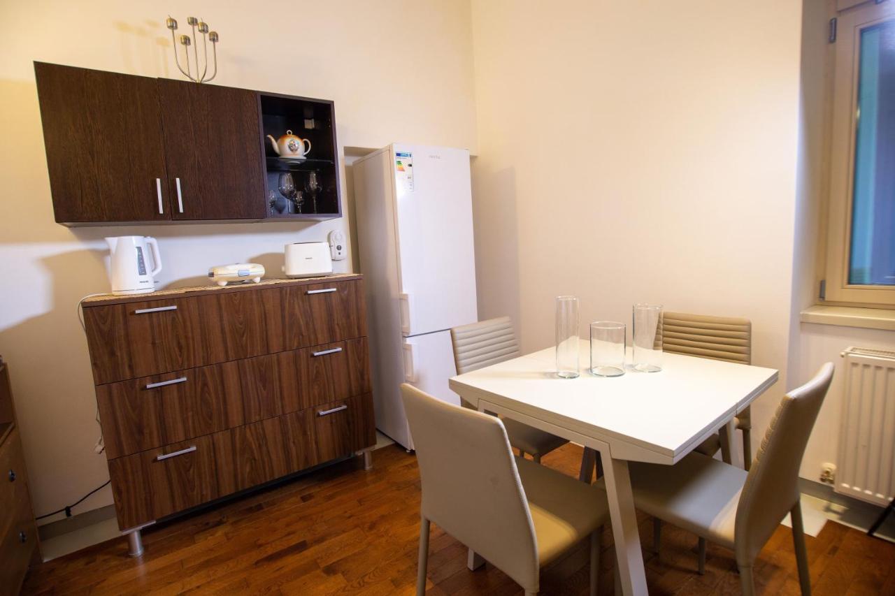 טימישוארה Alessia Apartment In The Old Town מראה חיצוני תמונה