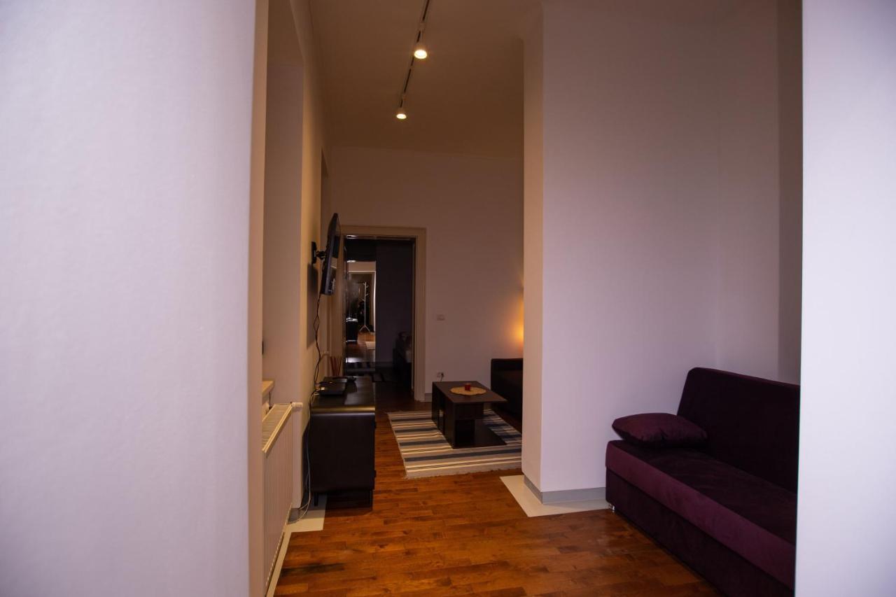 טימישוארה Alessia Apartment In The Old Town מראה חיצוני תמונה
