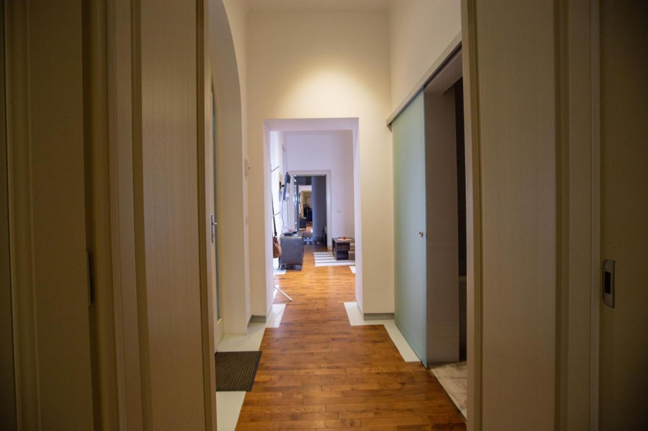 טימישוארה Alessia Apartment In The Old Town מראה חיצוני תמונה